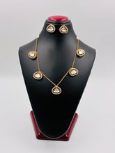 Kundan Penta Drop Designer Pendant Set