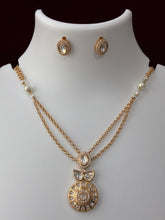 Kundan Circular Pendant set