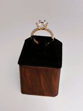 CZ Elegant Solitaire Finger Ring