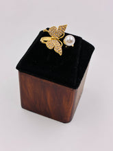 Western Butterfly and Pearl Finger Ring