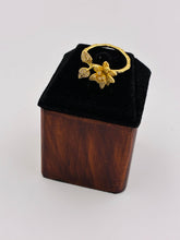 Western Delicate Floral Finger Ring