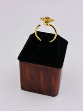 Western style Golden Swirling Finger Ring