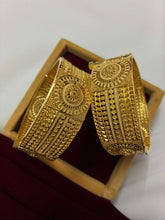 Beautifully Crafted Openable Gold Plated Bangle set