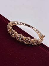 Kundan Oval Sequence Openable Kada