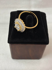 CZ White Elegant Finger Ring