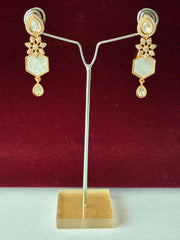 Kundan Mother of Pearl dangler