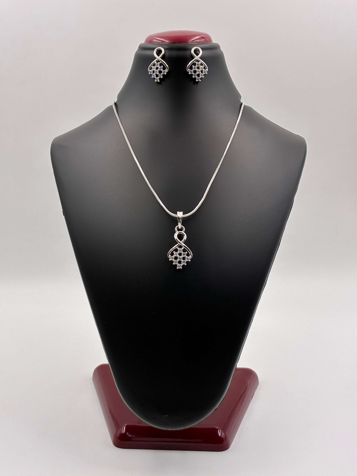 CZ Silver Classic Pendant Set