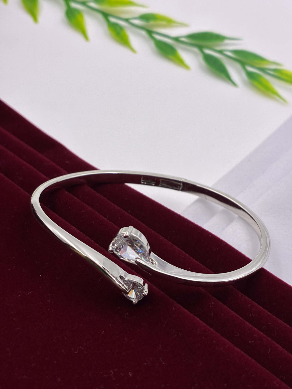 Western Twin Solitaire openable Kada