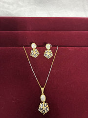 Delicate Pentagon CNC Pendant set