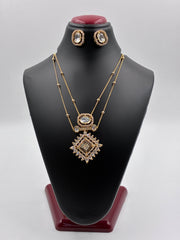 Kundan Elegant Double Layered Pendant Set