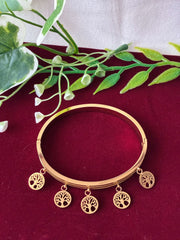 Western charm Stretchable Kada