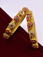 Antique Ruby Green Pacheli Bangle