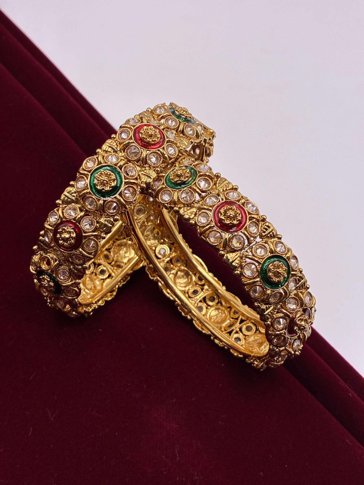 Antique Beautifully Designed Floral Openable Bangle
