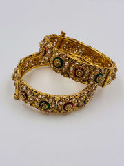 Antique Beautifully Designed Floral Openable Bangle