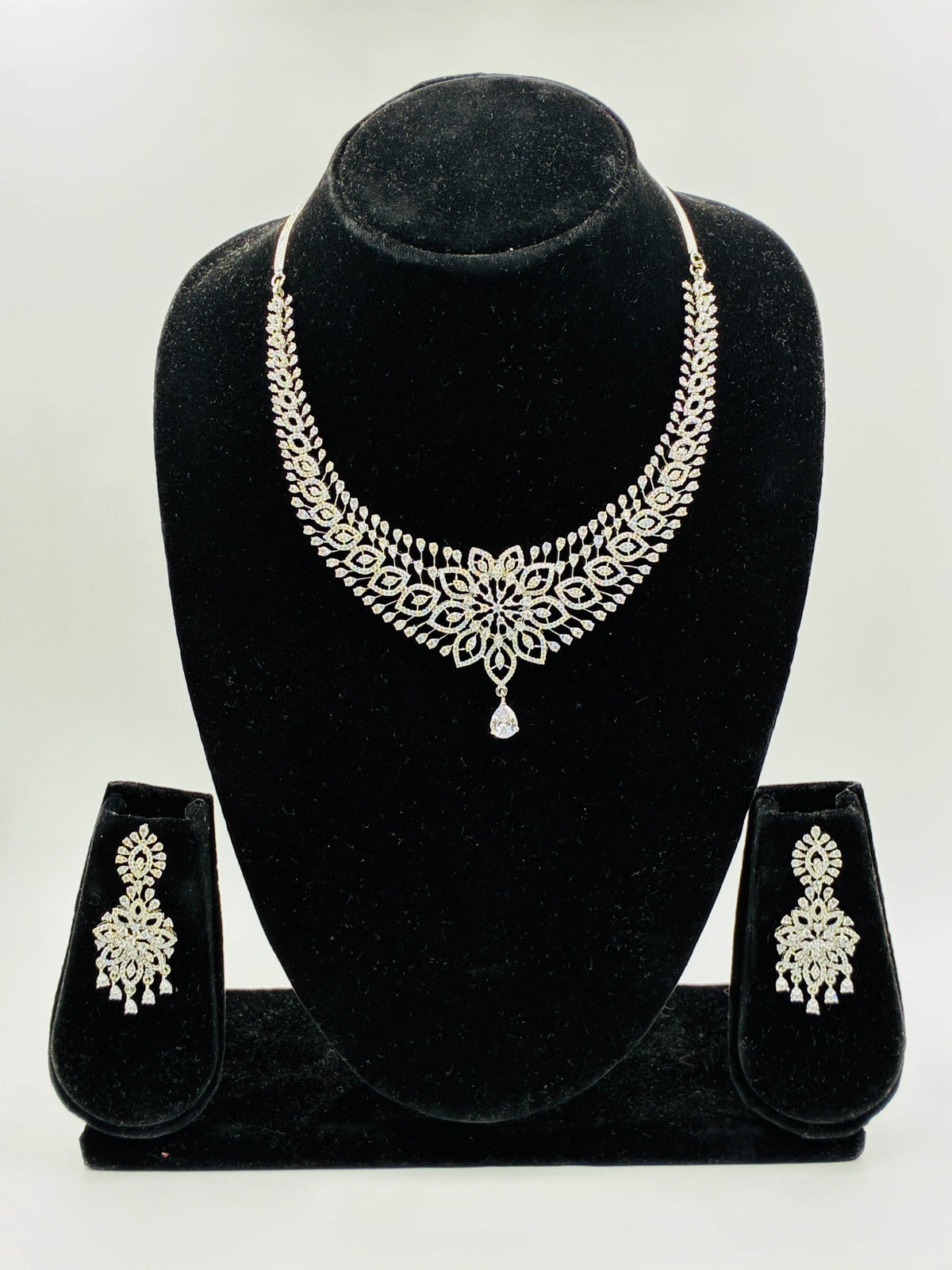 CZ Bloom Leaves Necklace Set