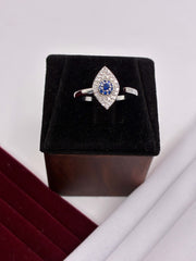 Western style Silver Swirling Finger Ring