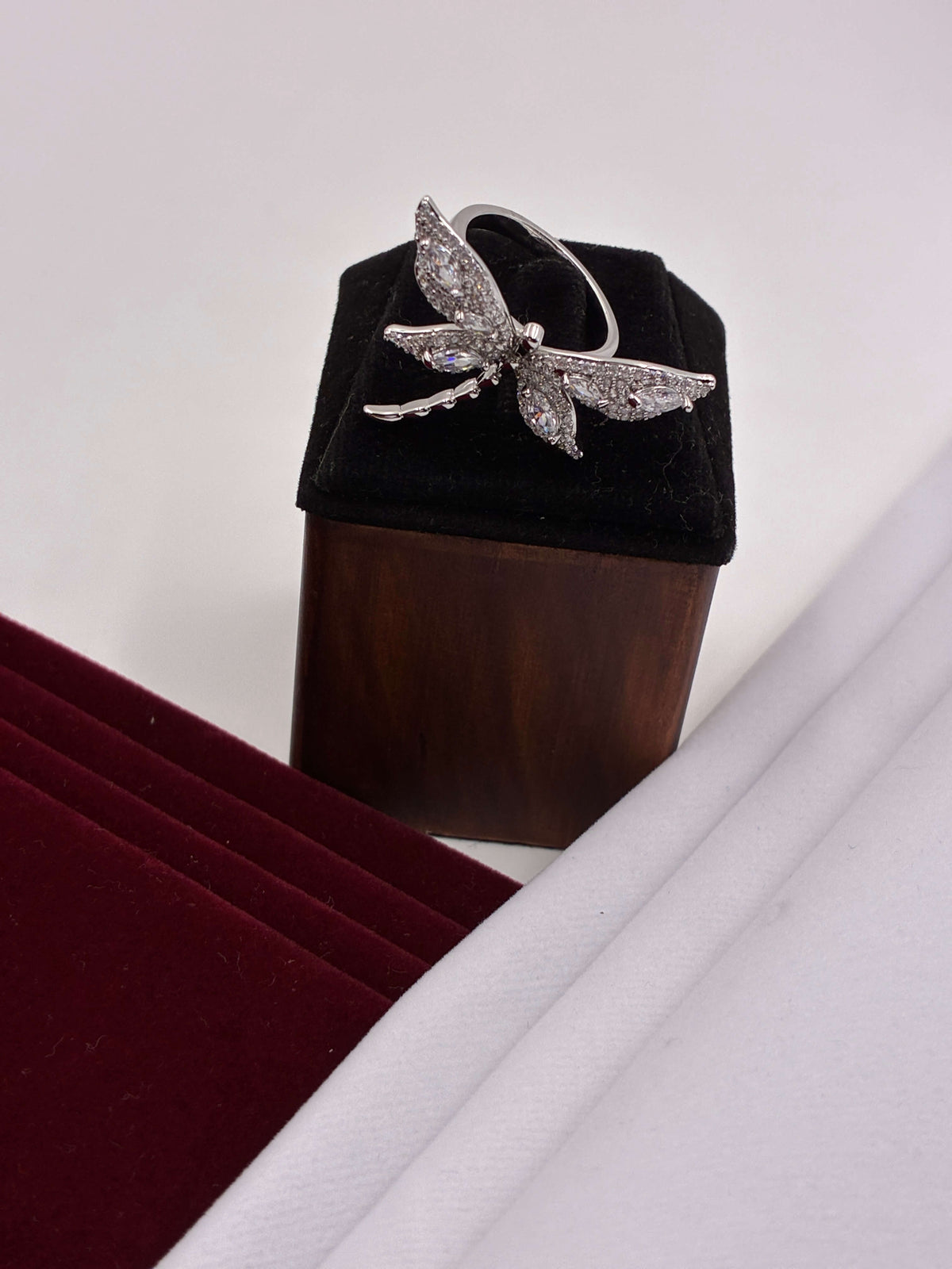 Western Gorgeous Butterfly Finger Ring