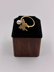 Western Butterfly and Pearl Finger Ring