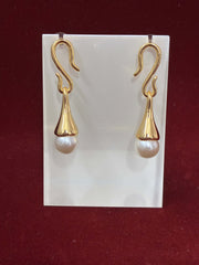 Western, Hook shape Pearl Drop Earring