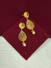 Antique Beautifully Carved Pearl Drop Earring