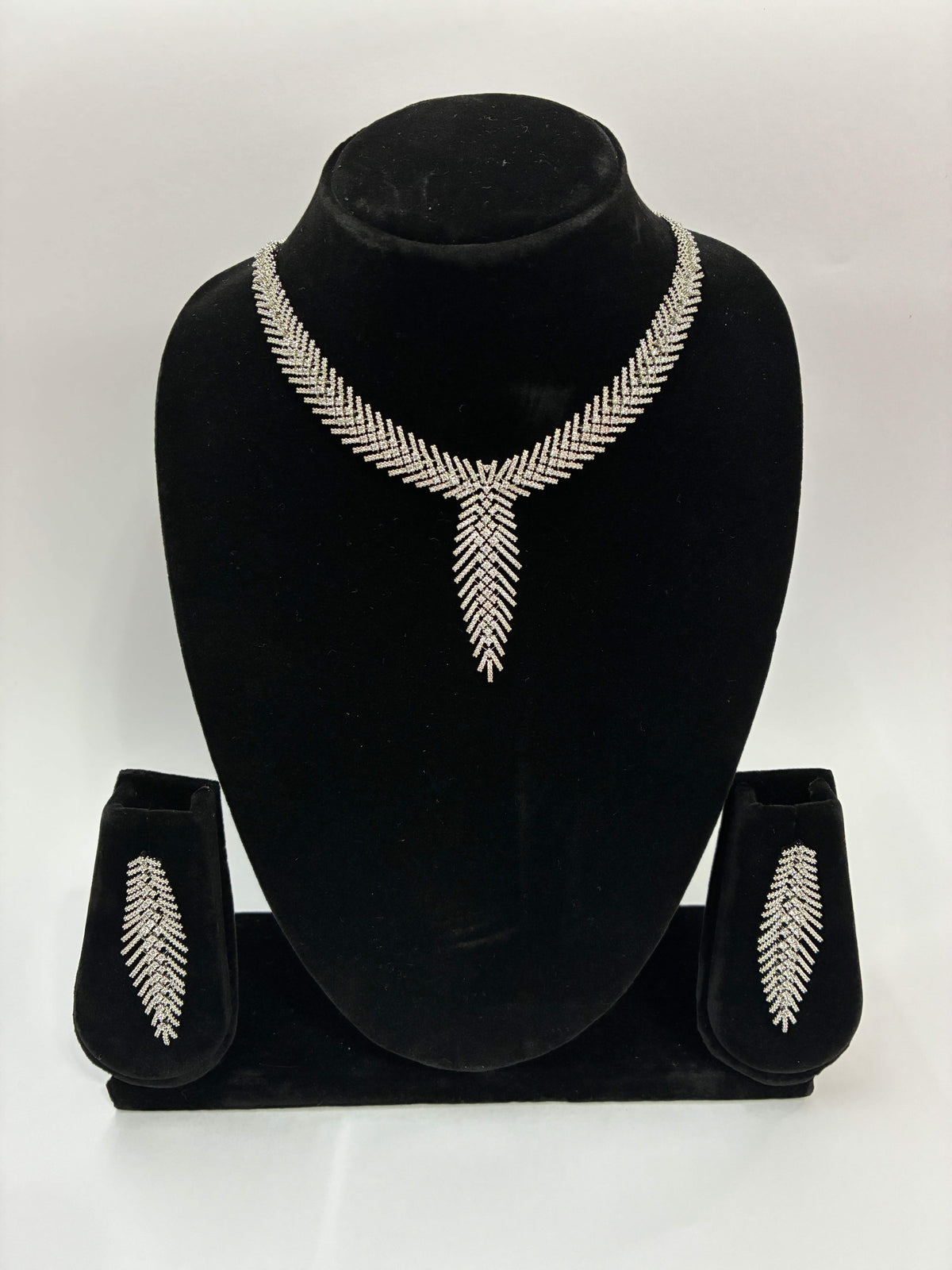 CZ Sparkling Drop Leaf Necklace Set