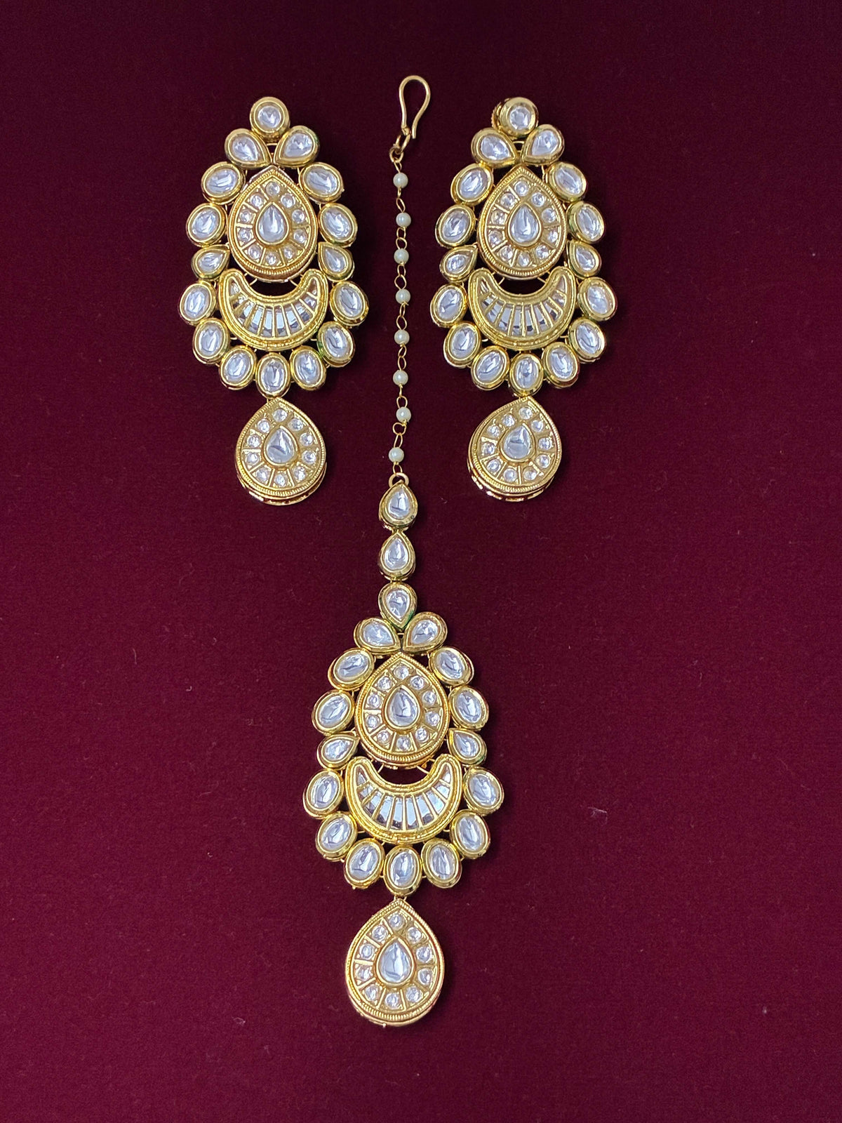 Kundan Splendid Mang Tika Earring set