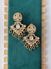Kundan Emerald Green Splendid Earring