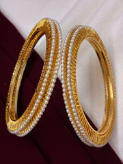 Single Line Designer Pearl Bangle
