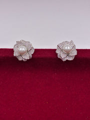 Western Gleaming Bloom Earring