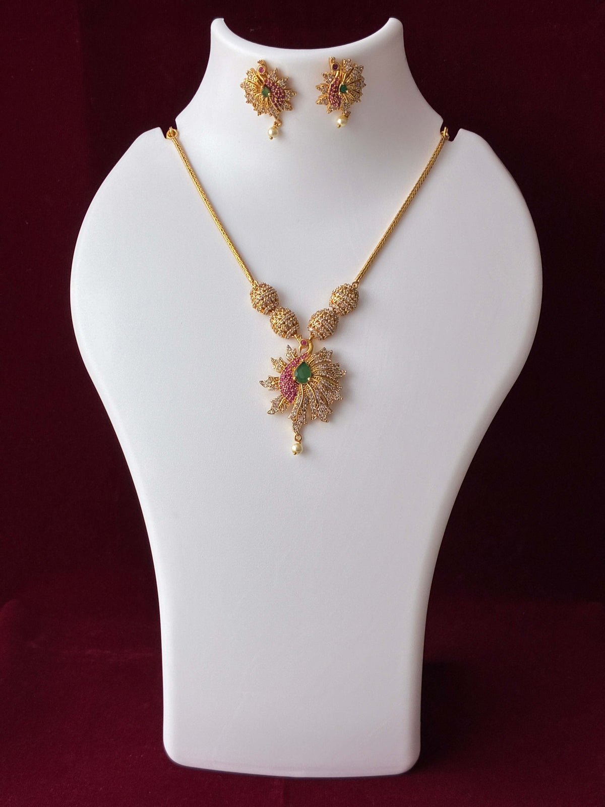 Antique Jadau Peacock Pendant set