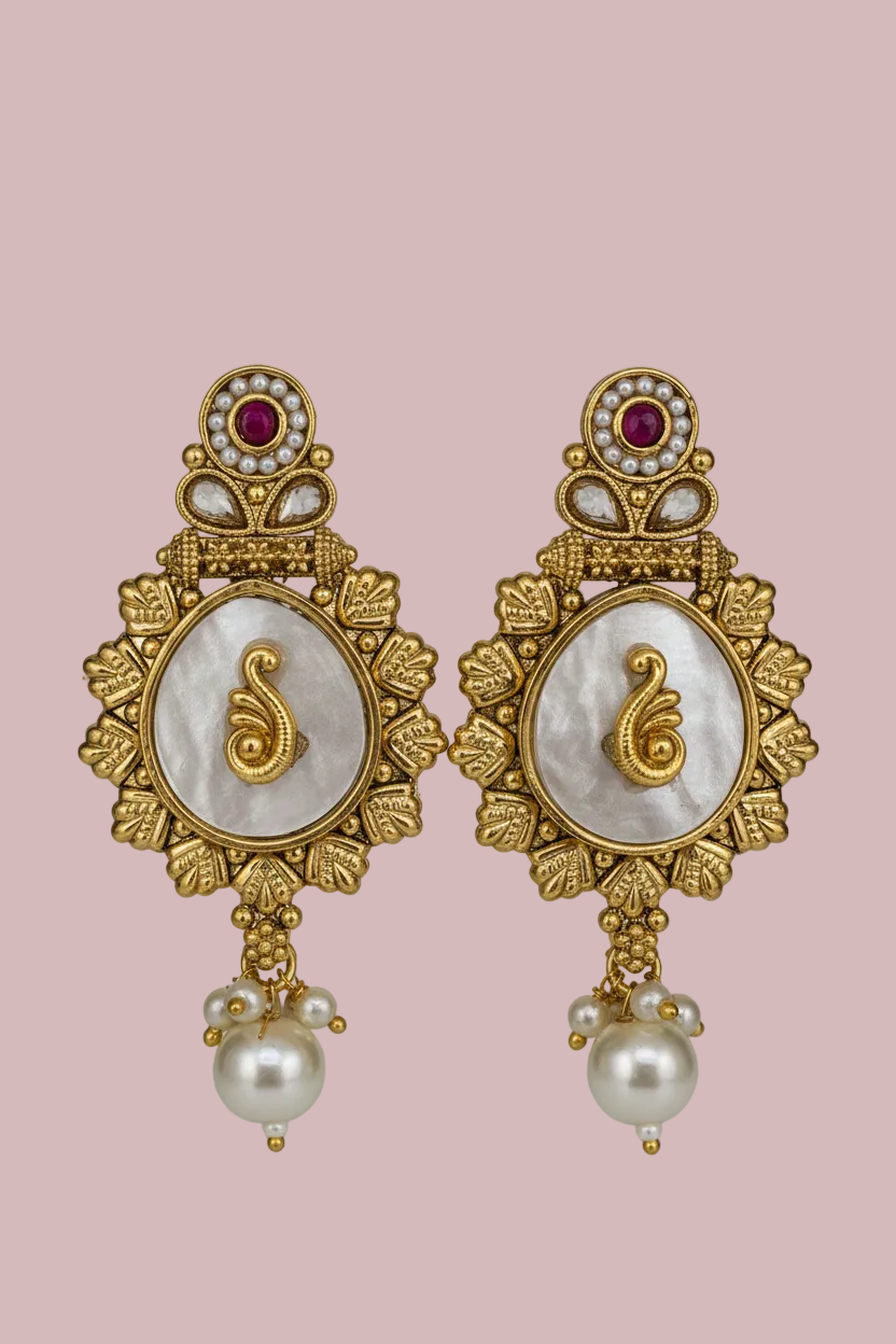 Antique Elegant Designer Earring
