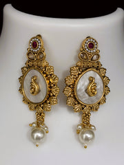 Antique Elegant Designer Earring