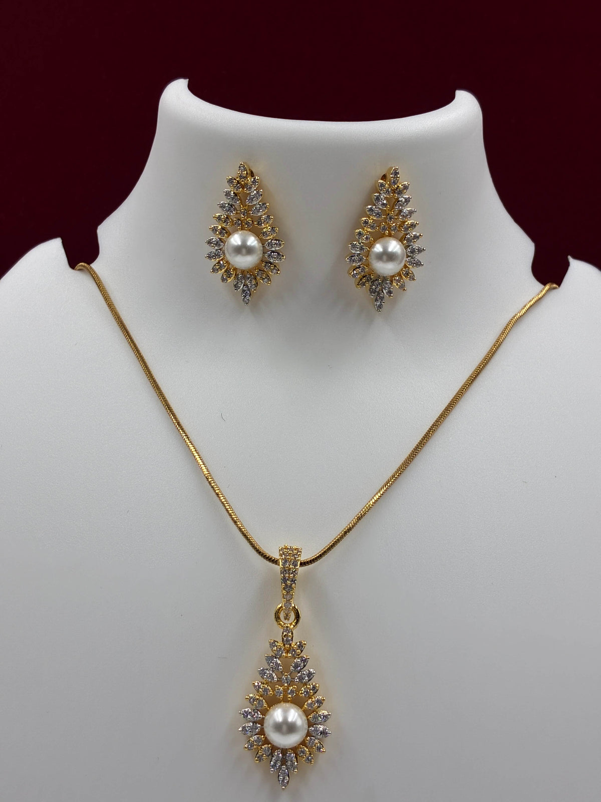 CZ Pearl Designer Chain Pendant set