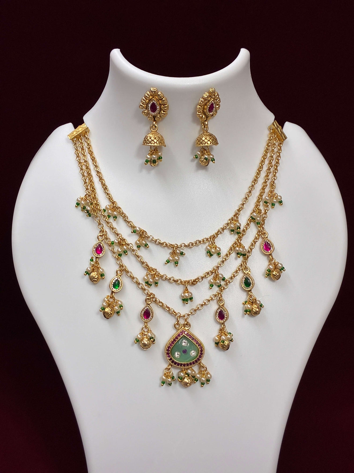 Antique Layered Mint Green Necklace Set