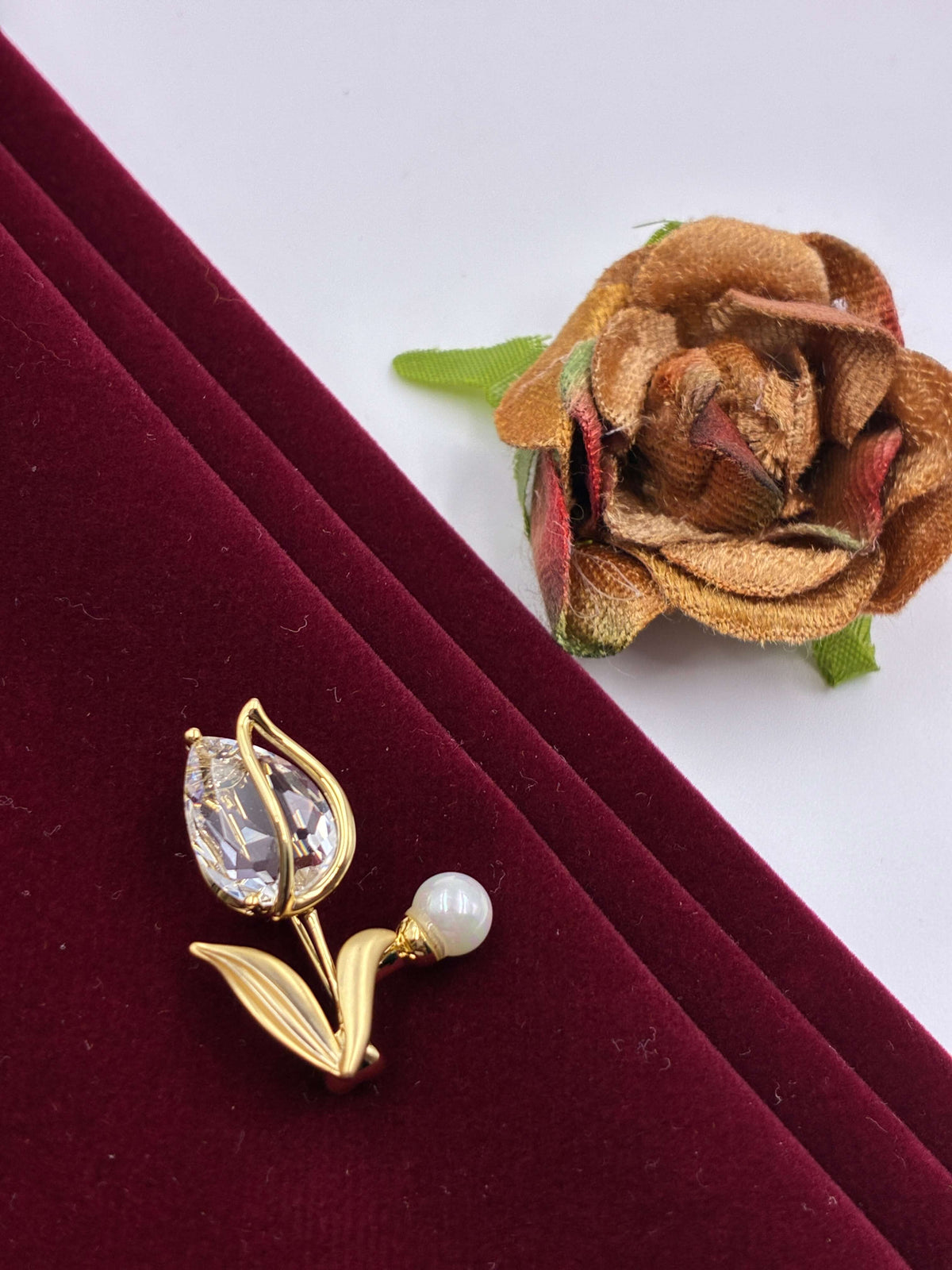 Golden bloom Brooch