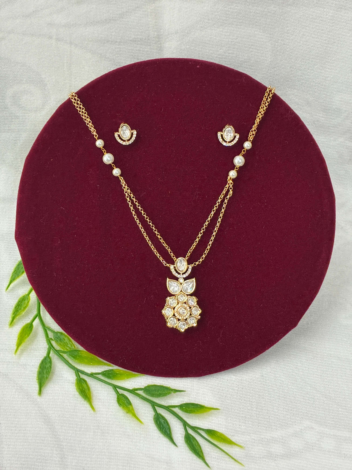 Kundan Floral Designer Pendant set
