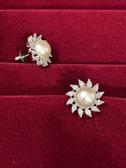 CZ Pearl round sparkling White Stud Earring