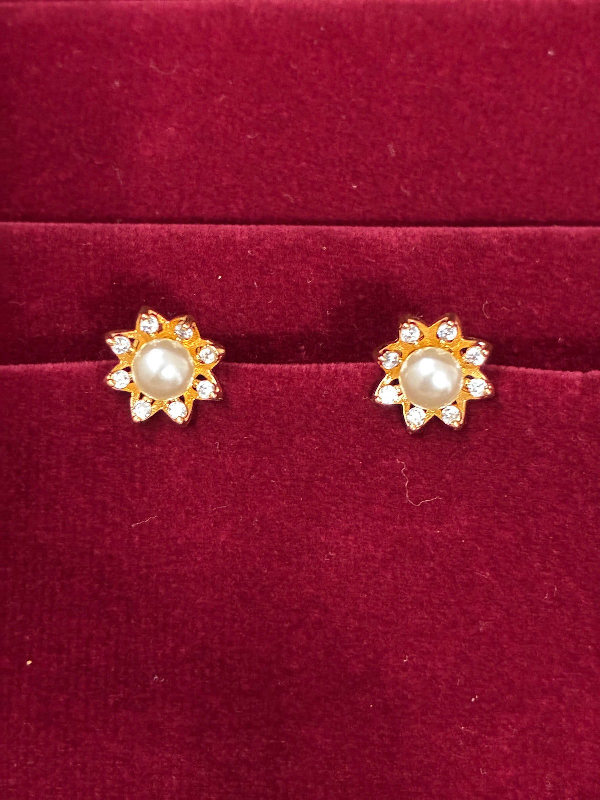 CZ Pearl round sparkling Stud Earring