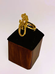 Antique floral adjustable Finger Ring
