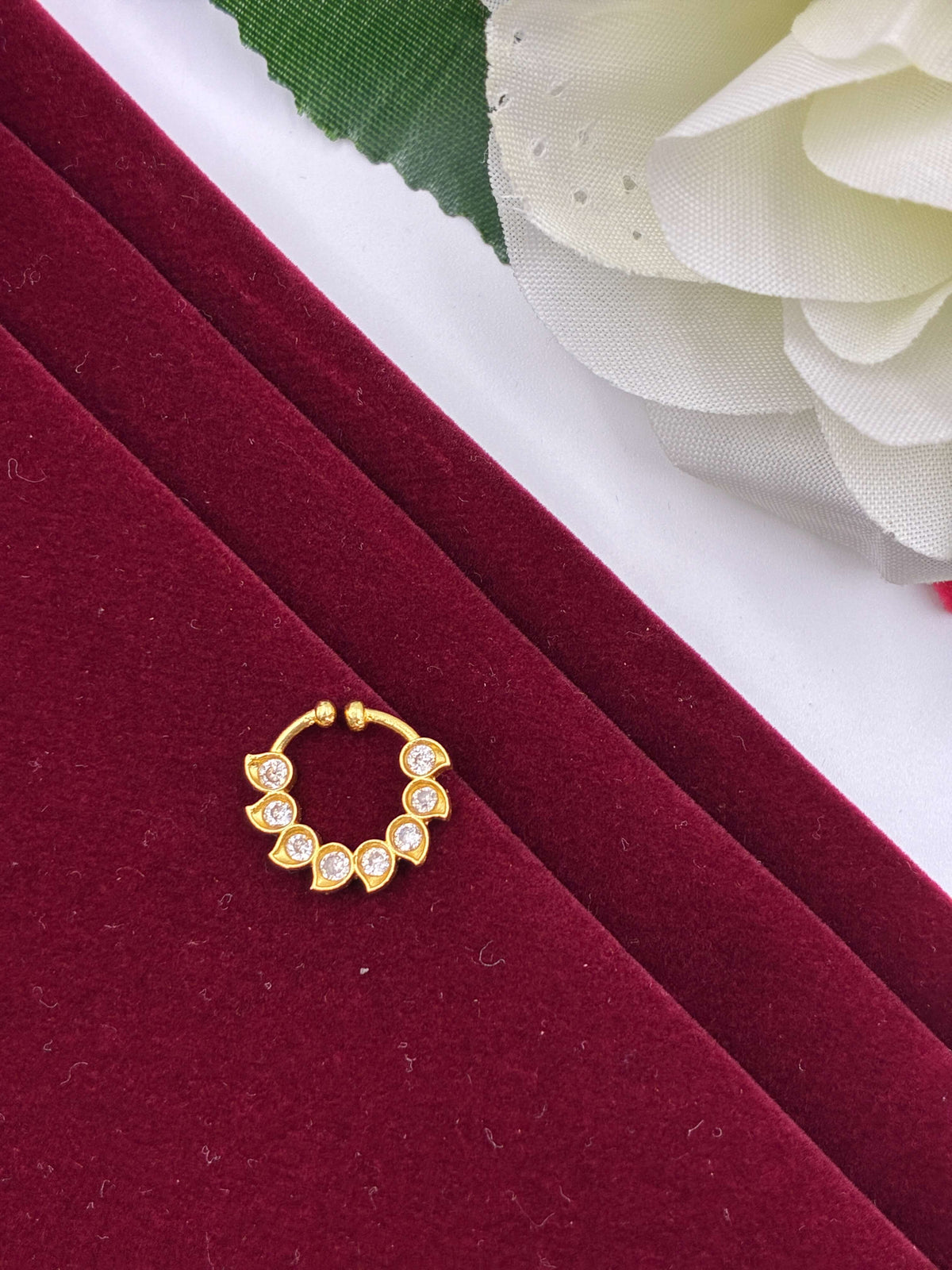 CZ splendid circular Nose Ring