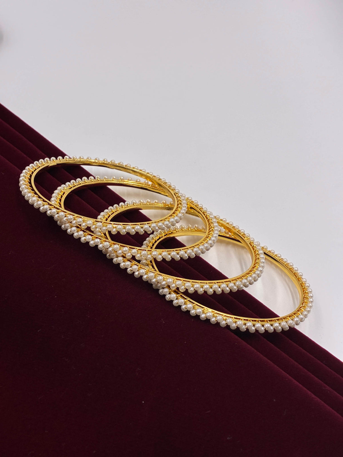 Pearl Zig – Zag Line Bangle