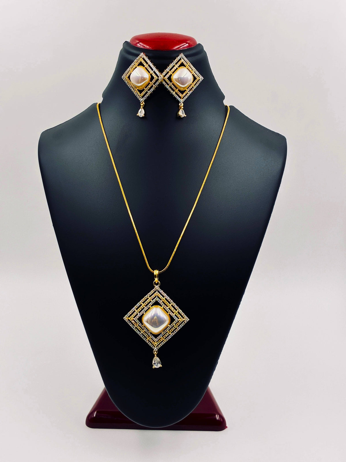CZ Classic Diamond Shaped Pendant Set