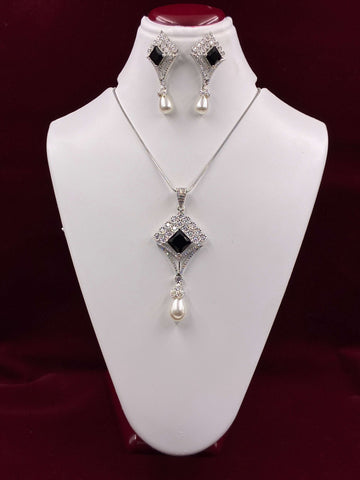 CZ Pearl Diamond Shaped Pendant Set