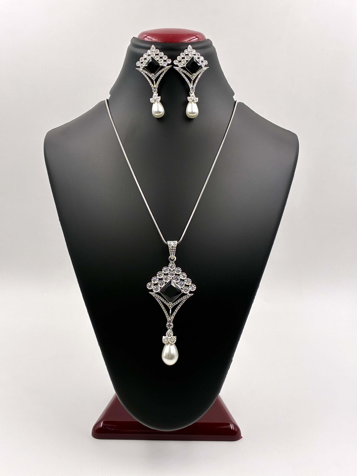 CZ Pearl Diamond Shaped Pendant Set