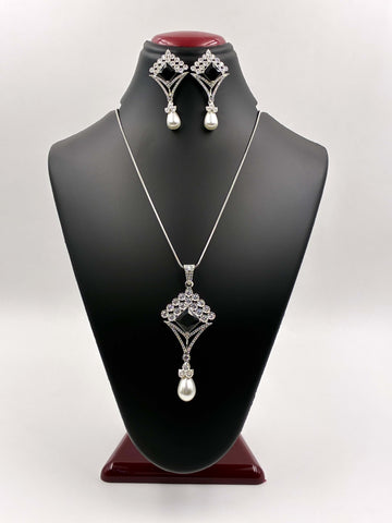 CZ Pearl Diamond Shaped Pendant Set