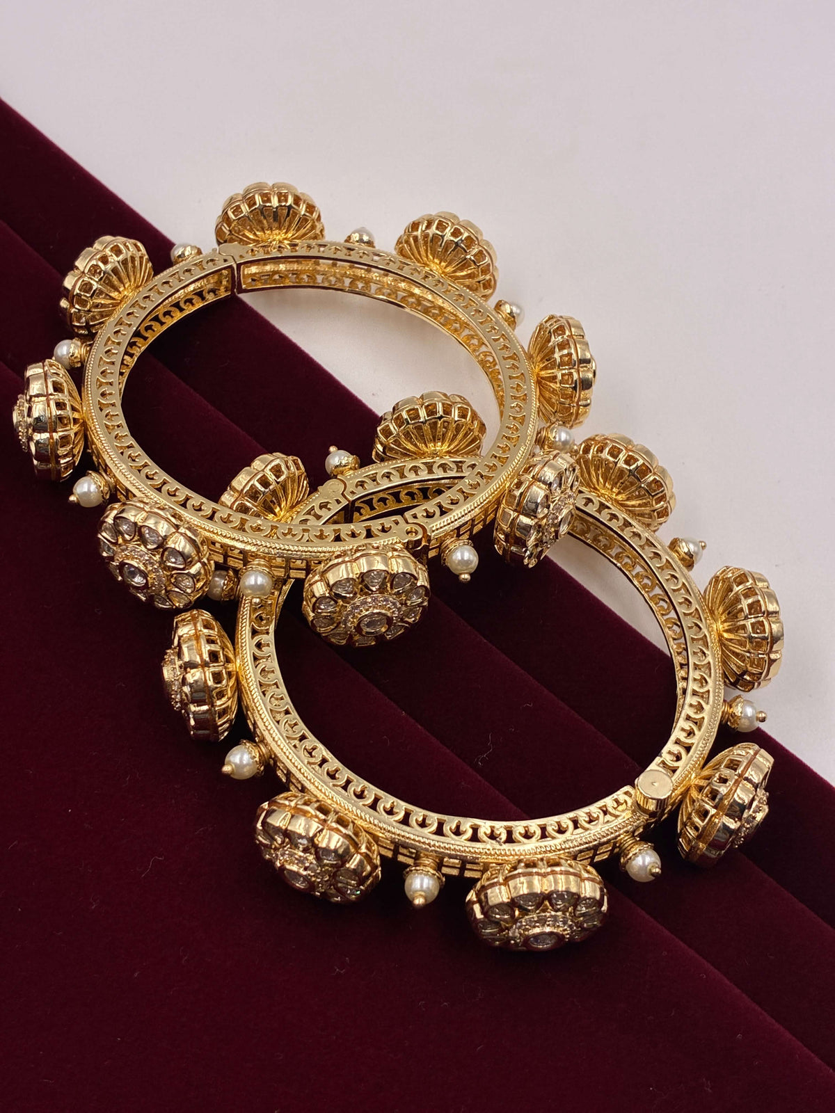 Kundan Brilliant Floral Openable Bangle