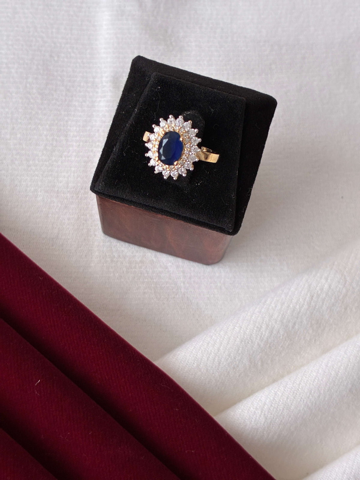 CZ Royal Blue Elegant Finger Ring