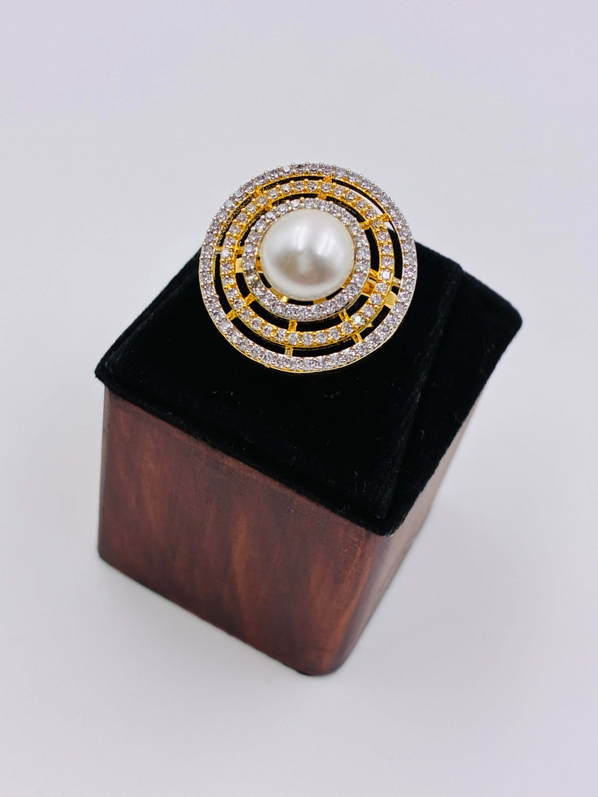 CZ Pearl Two Tone Splendid Finger Ring
