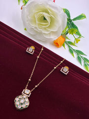 Kundan Delicate Green Meenakari Pendant Set