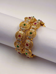 Antique Ruby Green Circular Designer Bangle
